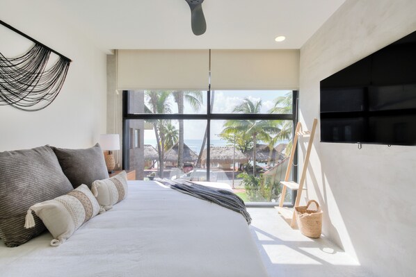 4 عدّة غرف نوم ومكواة/لوح كي وواي فاي وملاءات أسرّة