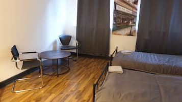 2 Schlafzimmer, Bügeleisen/Bügelbrett, WLAN, Bettwäsche