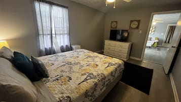 1 chambre, fer et planche à repasser, Wi-Fi, draps fournis