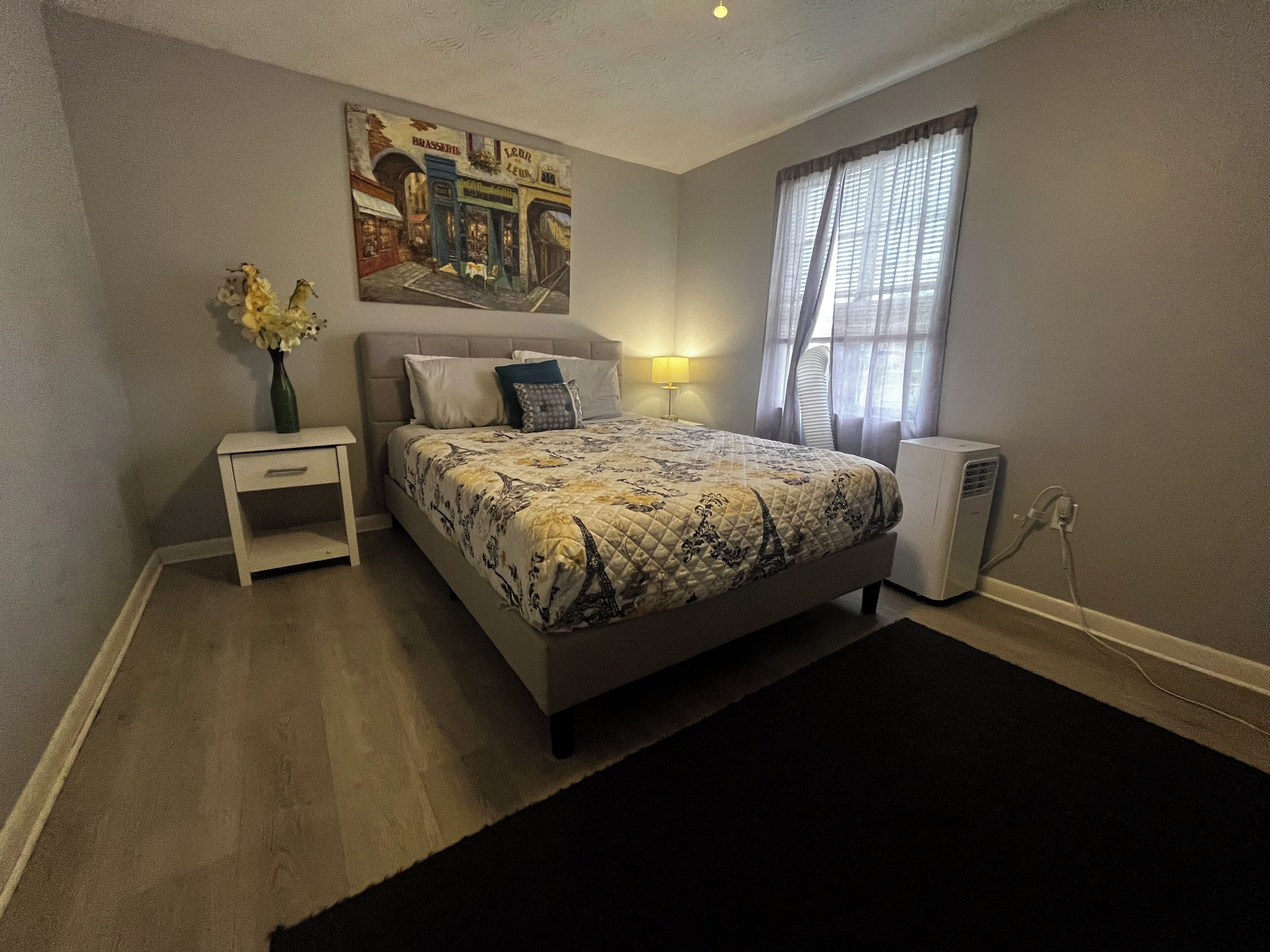 1 habitación, tabla de planchar con plancha, wifi y ropa de cama 