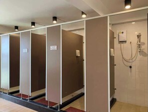 Shared Dormitory, Men only, Non Smoking | Bathroom | Shower, towels, soap, shampoo - COOPER Chiang Mai (Chiang Mai)