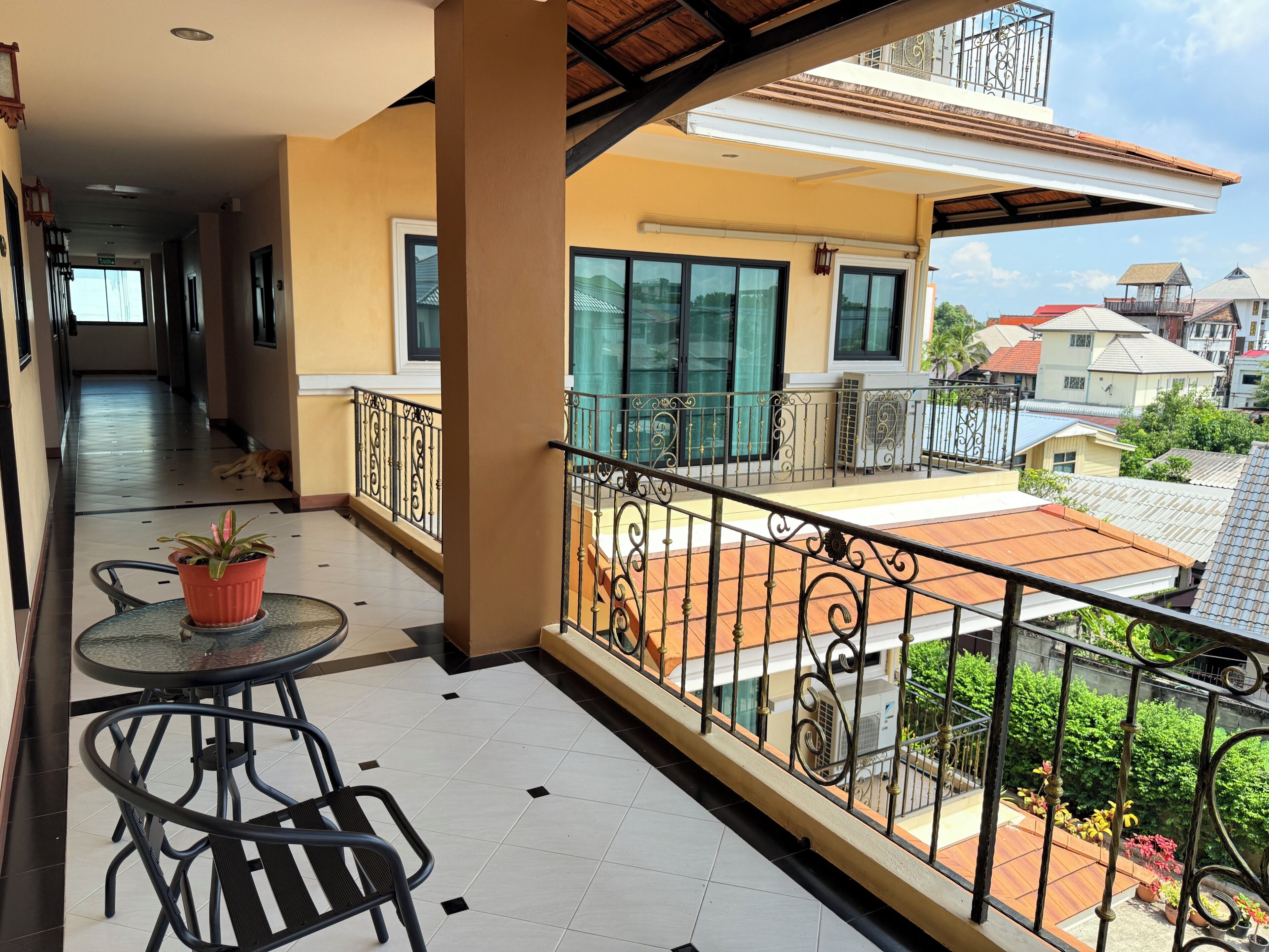 Habitación estándar, balcón, vistas a la ciudad | Terraza o patio