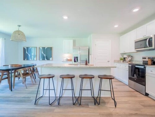 Wild Adventures Family Retreat
