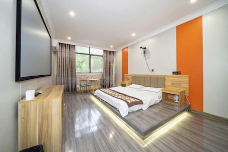 Room. Yanyangtian Business Hotel