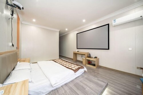 Yanyangtian Business Hotel