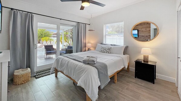 3 bedrooms, in-room safe, desk, iron/ironing board