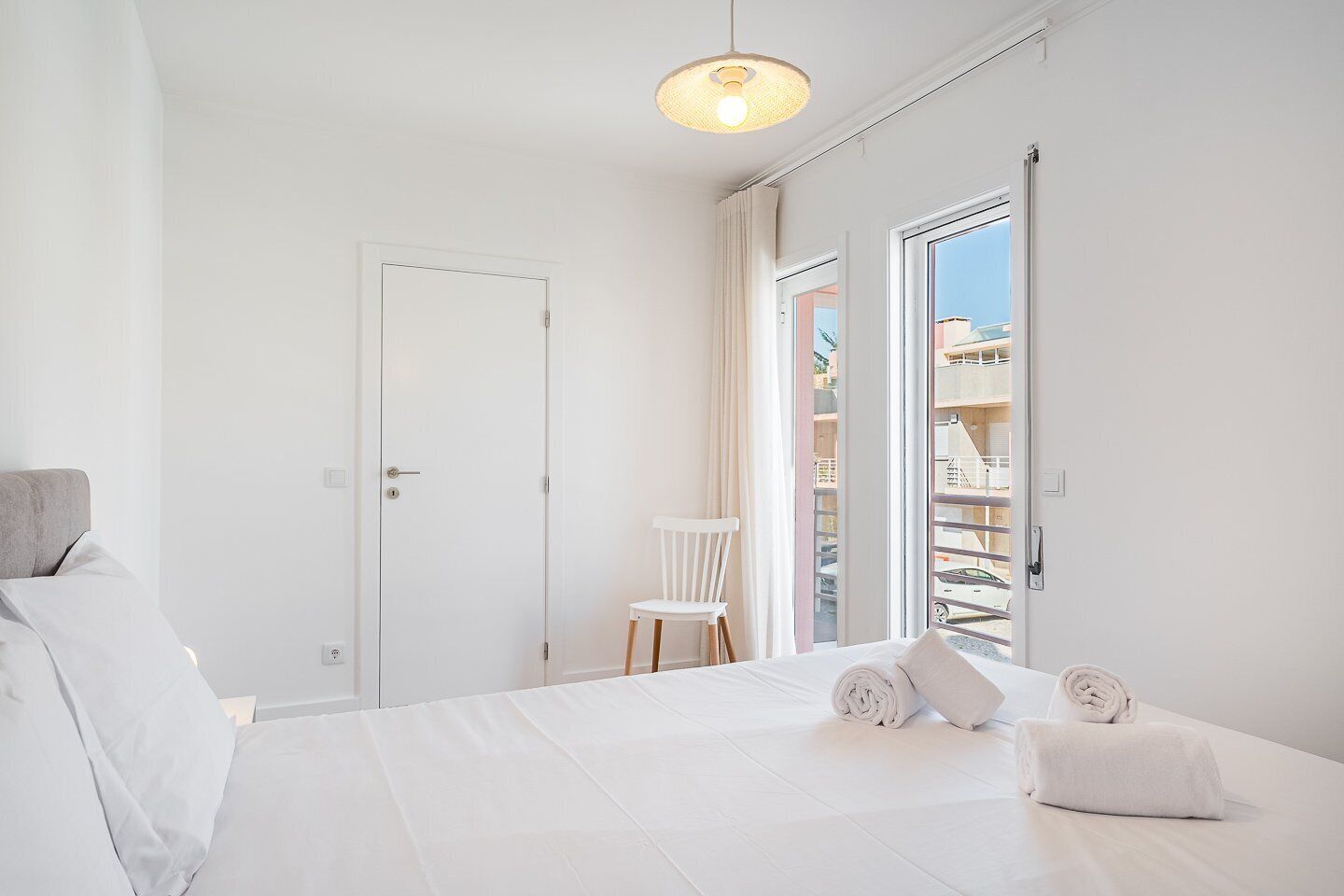 3 dormitorios, tabla de planchar con plancha, Internet y ropa de cama