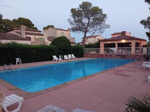 Pool - Family house 4 bedrooms - with garden (Saint-Raphaël)