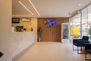 Lobby - Hanna Amsterdam Hotel & Eventos (Florianópolis)