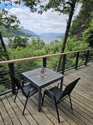 Outdoor dining - Romantic couples cosy chalet (Saint Fillans)