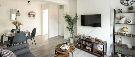 Leilighet | Oppholdsområde | Flatskjerm-TV