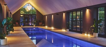 Whispering Leaves - Luxury Cottages