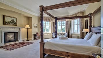 12 bedrooms, iron/ironing board, travel crib, free WiFi