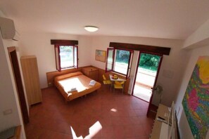 1 室のベッドルーム、WiFi、ベッドシーツ