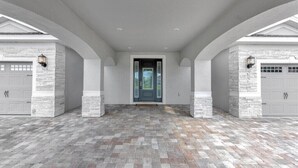 Interior - 10 Bedrooms/ 10.5 Bathrooms/ Encore Resort (205 SS) (Kissimmee)