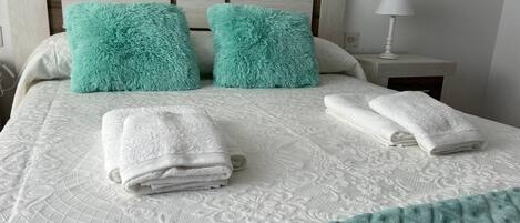 3 Schlafzimmer, Bügeleisen/Bügelbrett, WLAN, Bettwäsche