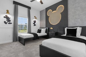 5 Schlafzimmer, Reisekinderbett, WLAN, Bettwäsche