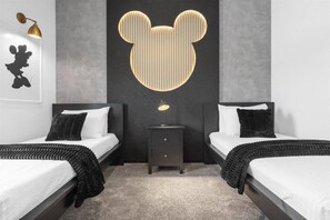 5 bedrooms, travel cot, WiFi, bed sheets