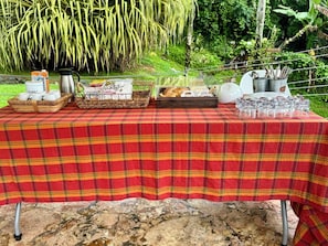 Outdoor dining
