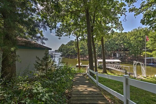 Happy Place – The perfect Getaway on Monkey Island!