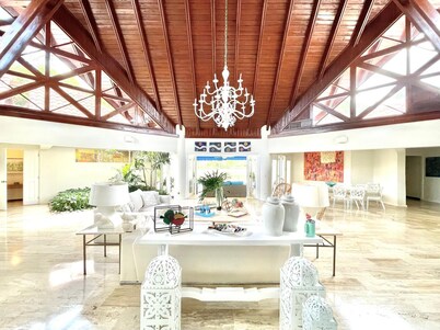 4-bedroom villa in gorgeous Casa de Campo with golf course views 