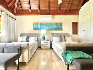 4 quartos, ferros/tábuas de passar roupa, Wi-Fi, roupa de cama