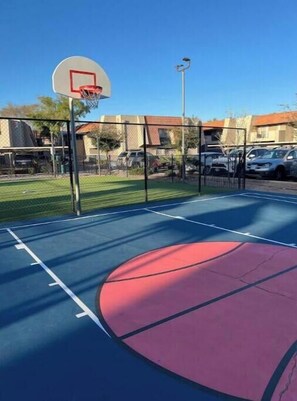 Sportplatz