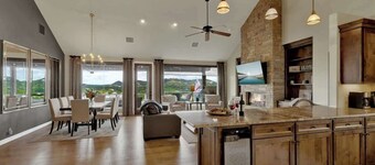 Canyon Lakehouse Panoramic Lake Views With Firepit!