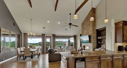 Canyon Lakehouse Panoramic Lake Views With Firepit!