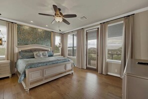 House, Multiple Beds, Patio (1202 Janet Dr.)