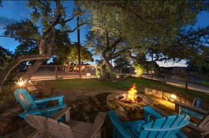 Terrace/patio - Canyon Lakehouse Panoramic Lake Views With Firepit! (Canyon Lake)
