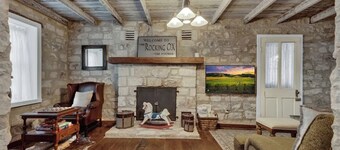 Rocking Ox Gasthaus-5 Minutes to Downtown!