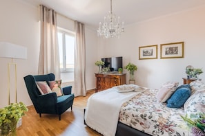 1 Schlafzimmer, Bügeleisen/Bügelbrett, Bettwäsche