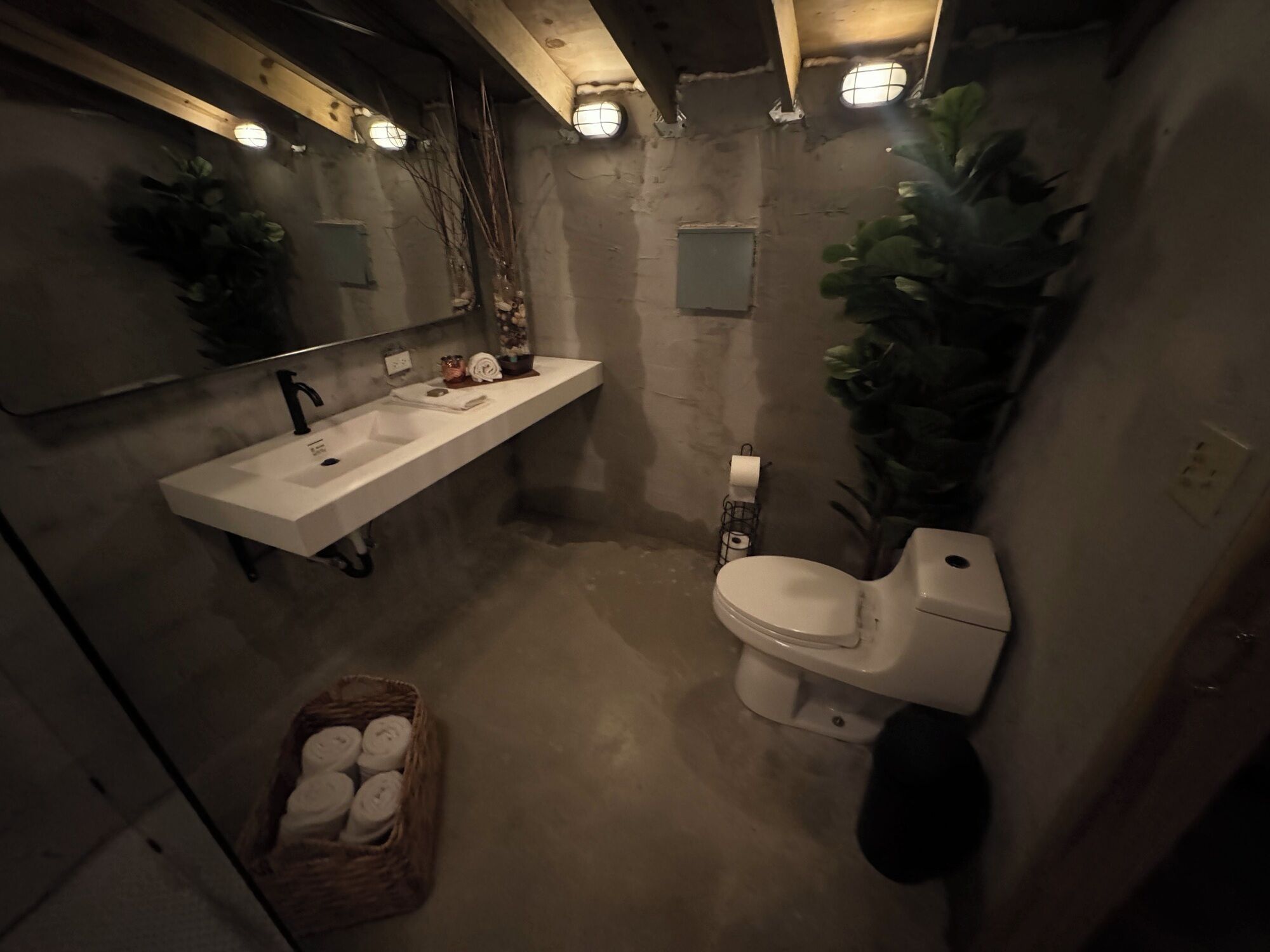 Shower, towels
