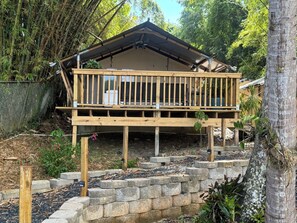 Property grounds - The ONLY glamping site in the New Millennium Forest in San Juan, PR (San Juan)