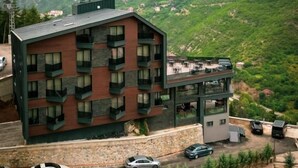 Uklassifisert bilde, 4 av 36, knapp