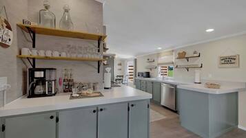 House, Multiple Beds, Hot Tub (3565 Morris Ranch Sa) | Private kitchen | Coffee/tea maker