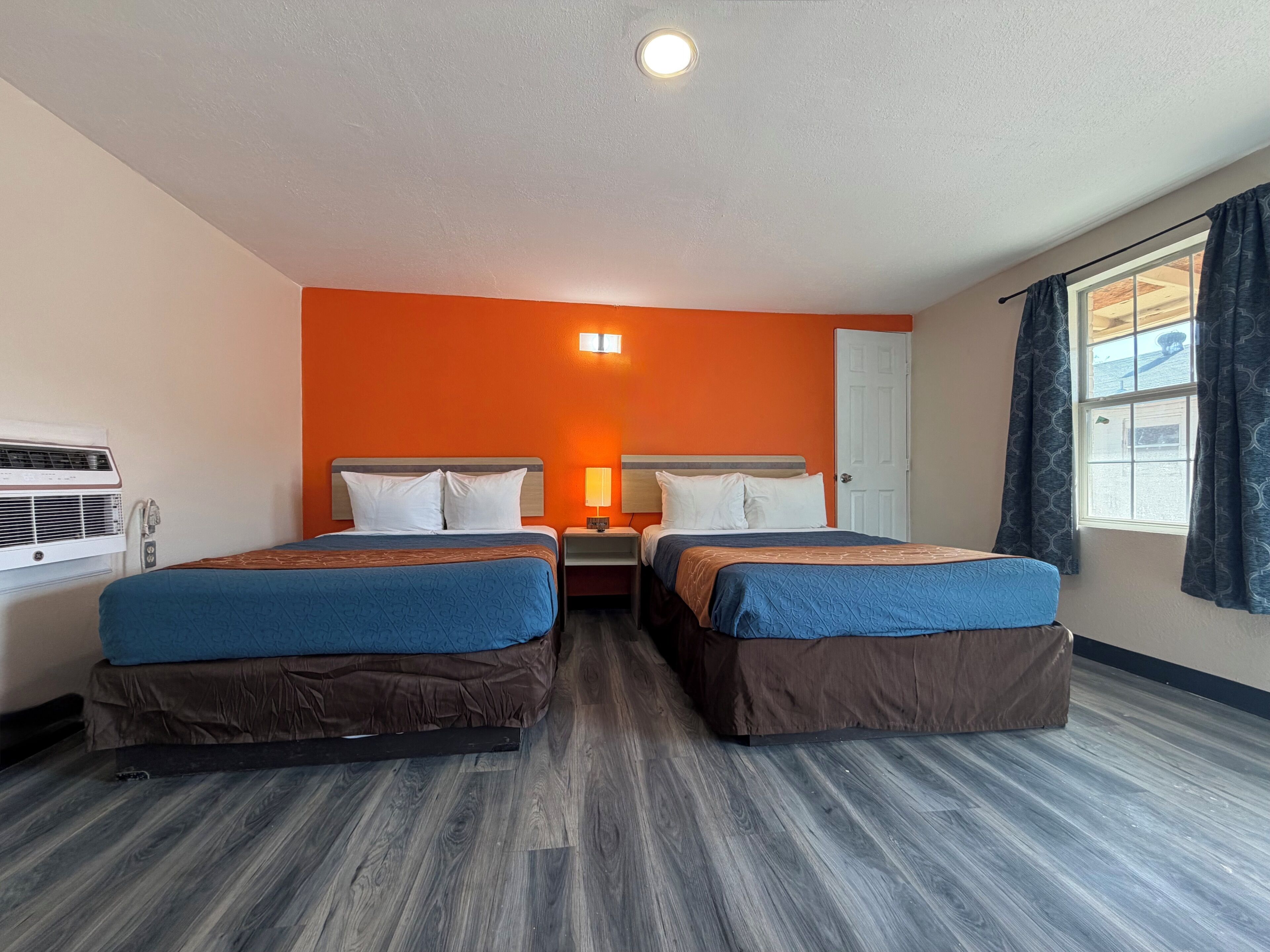 Chambre économique double | Accès au Wi-Fi (inclus), literie fournie
