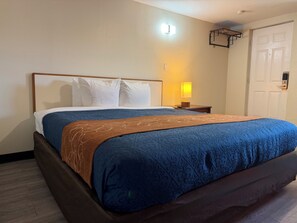 Economy Single Room | Free WiFi, bed sheets - Ponca Motel (Abilene)