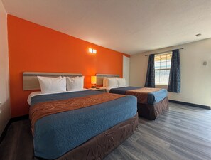 Economy Double Room | Free WiFi, bed sheets - Ponca Motel (Abilene)