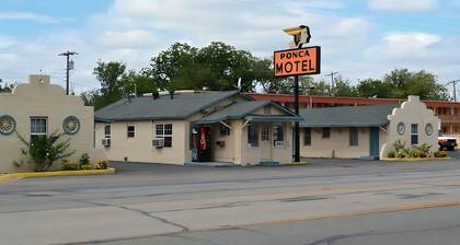 Ponca Motel