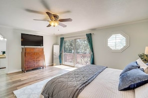 4 bedrooms, iron/ironing board, WiFi, bed sheets - Sandy East Bench • Pool • Mountain Views • Hot Tub (Sandy)