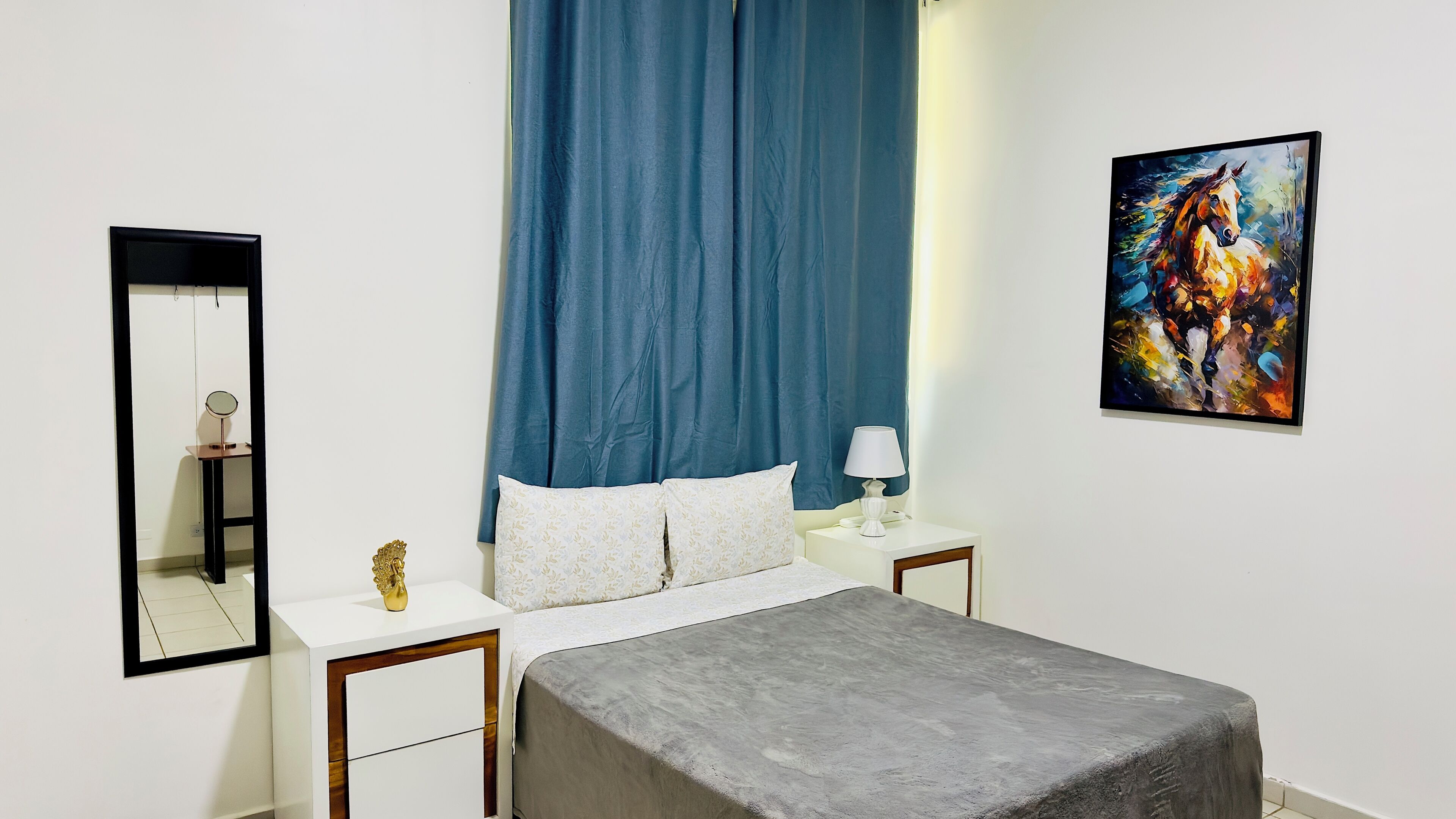 Habitació doble Deluxe, 1 llit doble, no fumadors, bany privat | Roba de llit d'alta qualitat i escriptori 