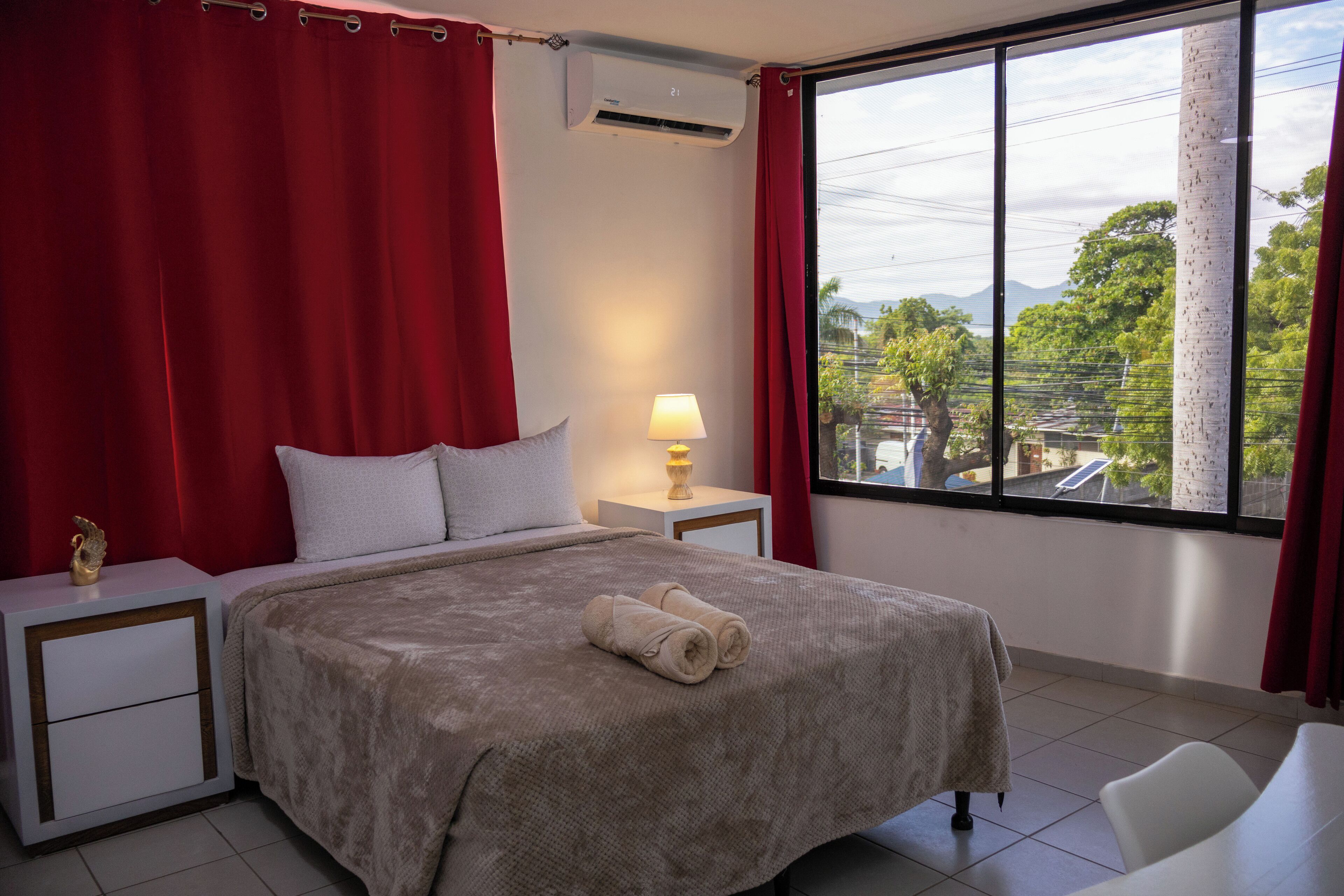 Luxury Suite, 1 Double Bed, Non Smoking, Private Bathroom | Premium bedding, desk, laptop workspace, free WiFi