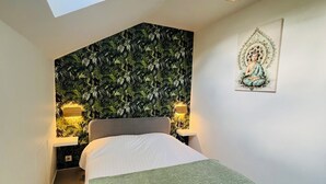1 chambre, lit parapluie, Wi-Fi gratuit, draps fournis