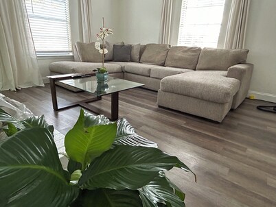 Fabulous 2-bedroom condo in Arlington with WiFi access