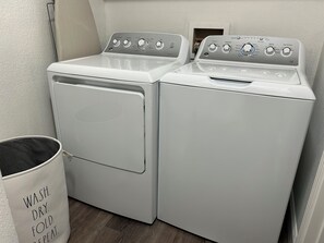 Interior - Fabulous 2-bedroom condo in Arlington with WiFi access (Arlington)