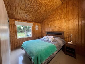 Cabin, 2 Bedrooms (03) | Individually decorated, individually furnished, free WiFi, bed sheets - Oceana Suites Curiñanco (Valdivia)