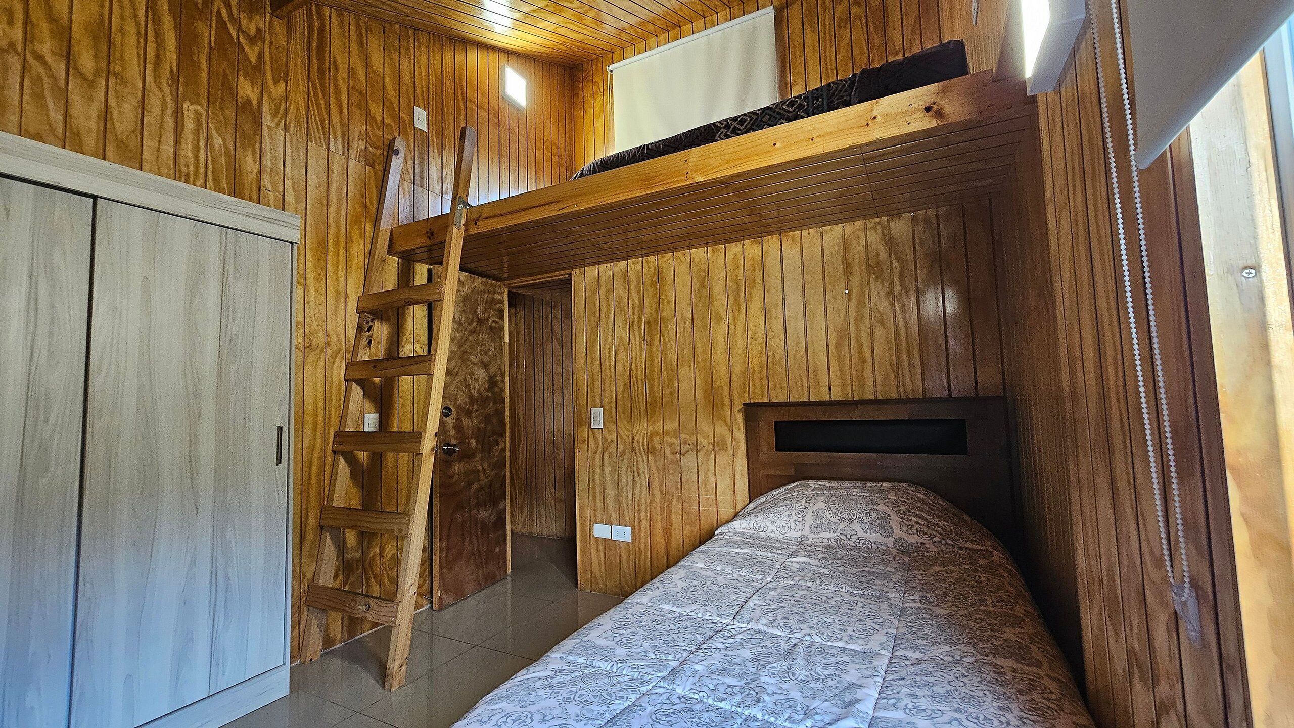Cabane, 2 chambres (02) | Décoration personnalisée, ameublement personnalisé, Wi-Fi gratuit