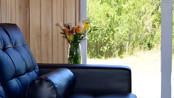 Cabin, 2 Bedrooms (05) | Interior